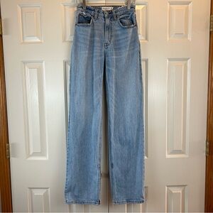 Abercrombie & Fitch Curve Love 90’s Relaxed Jean Long